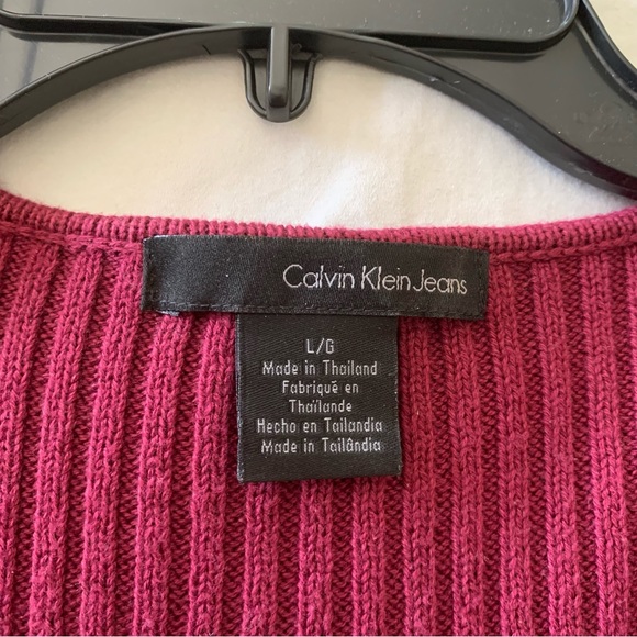 Calvin Klein.  Sweater. Red. V neck. Large. Soft. Warm. - Picture 4 of 11